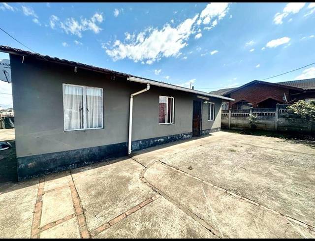 3 BEDROOM HOUSE FOR SALE IN EASTWOOD